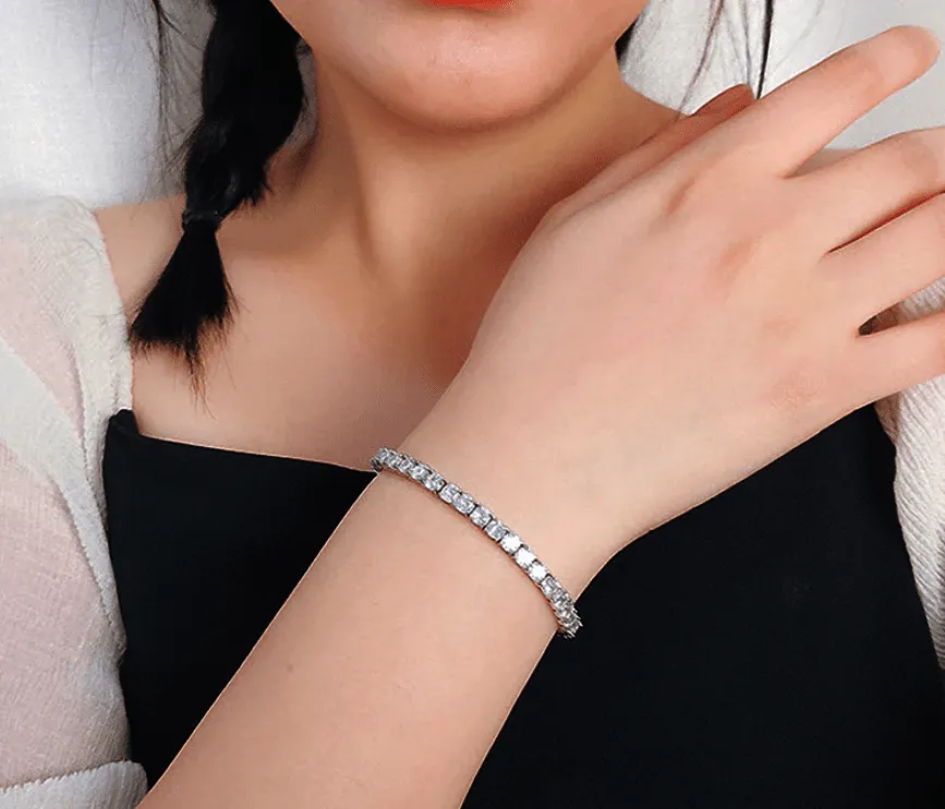 10ct Total Weight Round Moissanite Tennis Bracelet DEF VVS2