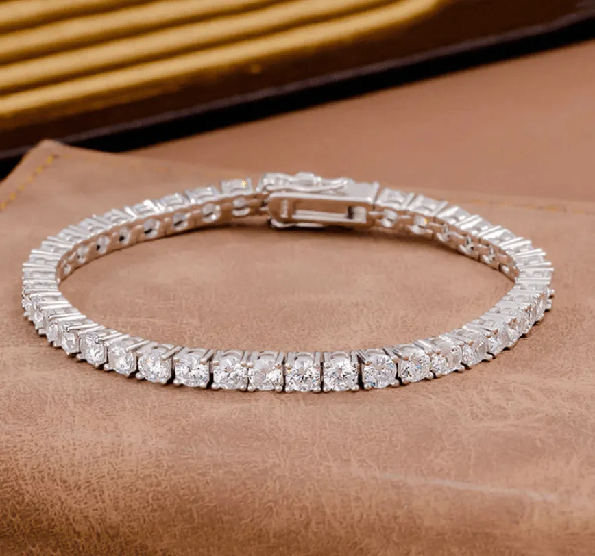 10ct Total Weight Round Moissanite Tennis Bracelet DEF VVS2