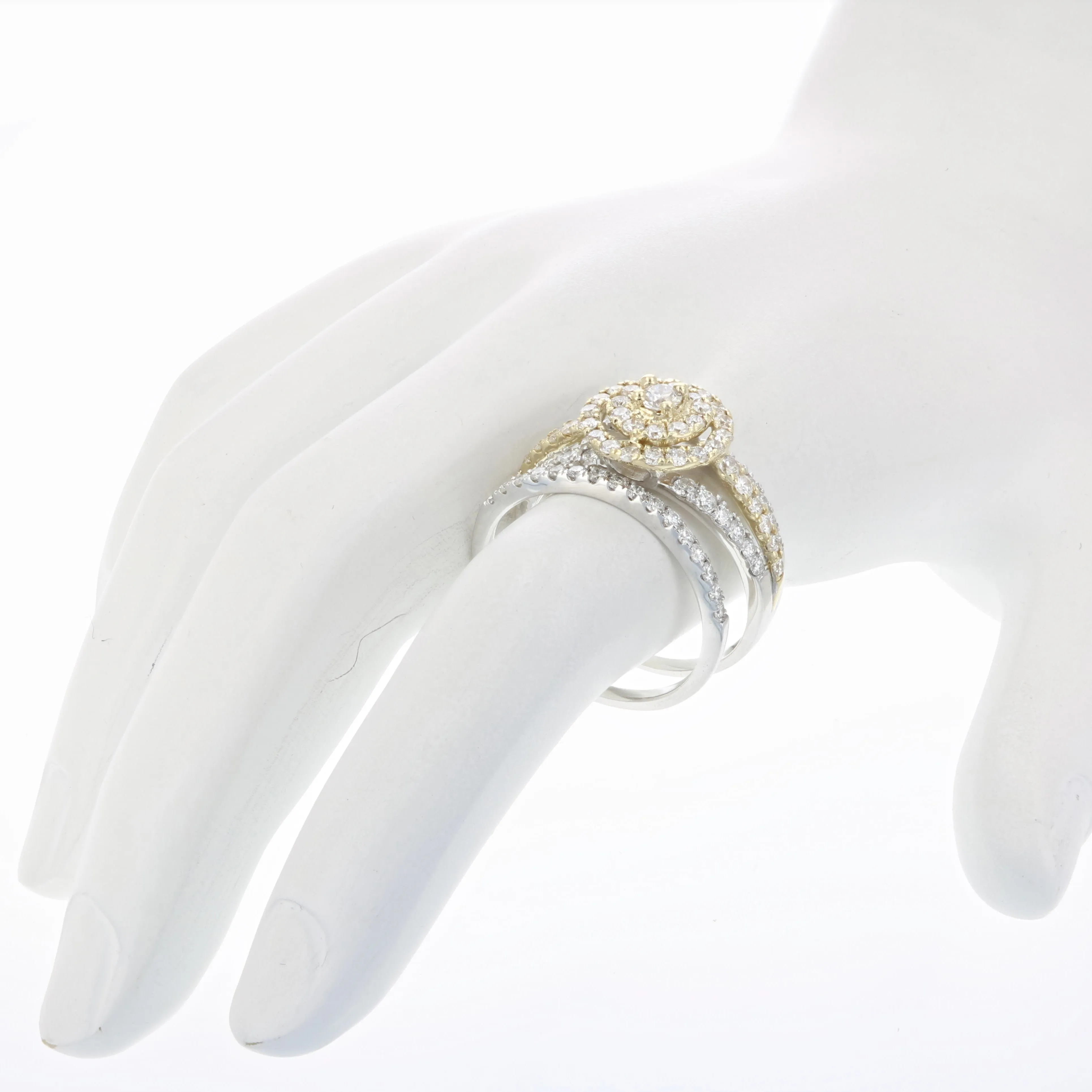 1.25 cttw Diamond Bridal Set in Tow Tone Gold