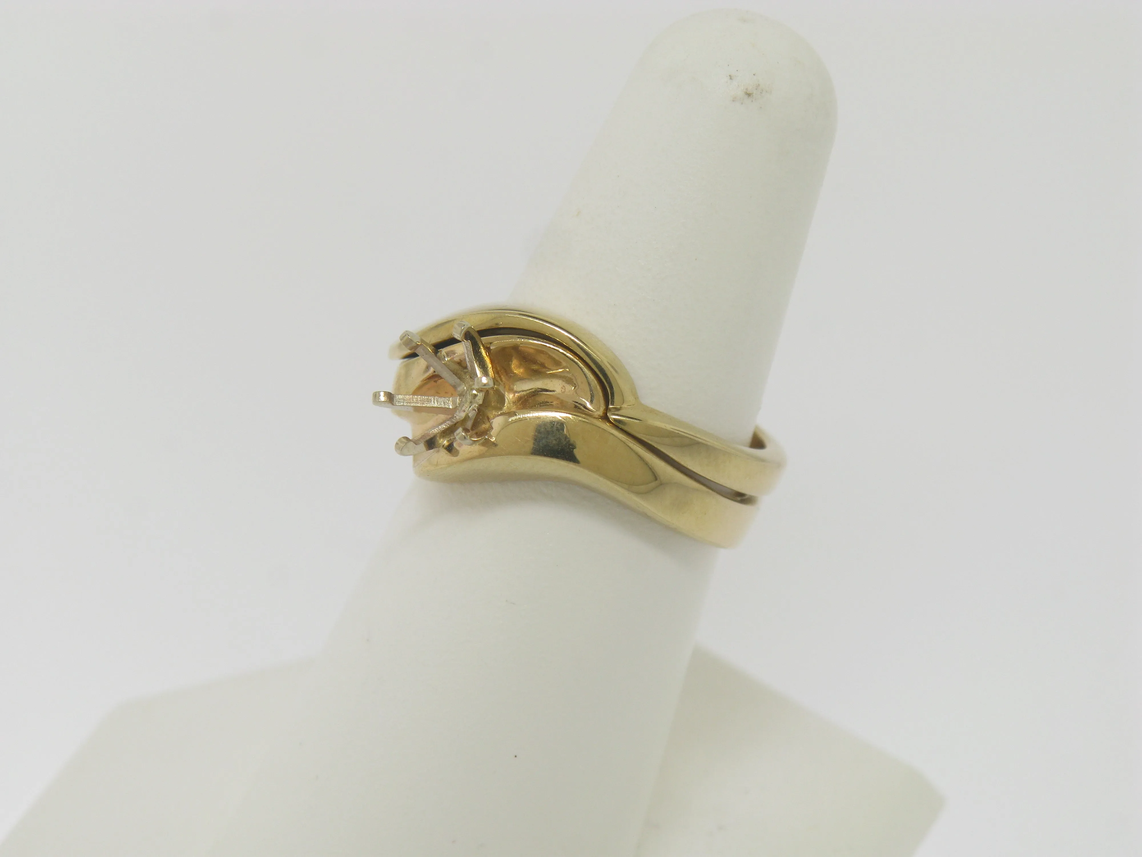 14K Yellow Gold Bridal Set (Engagement   Wedding Band) Holds 1 CT Round Stone