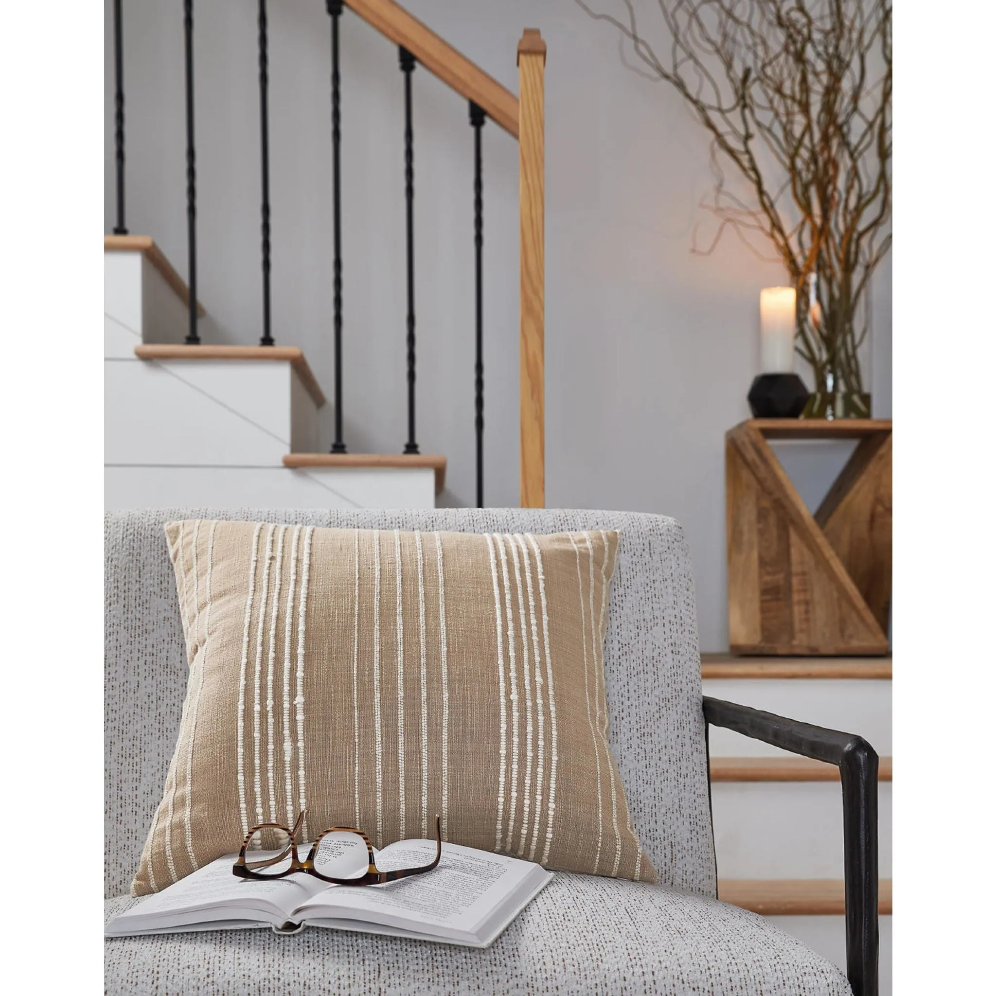 Benbert Accent Pillow