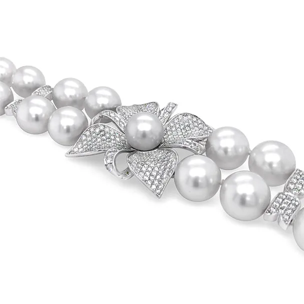 BESPOKE 'FRANGIPANI' PEARL AND DIAMOND BRACELET