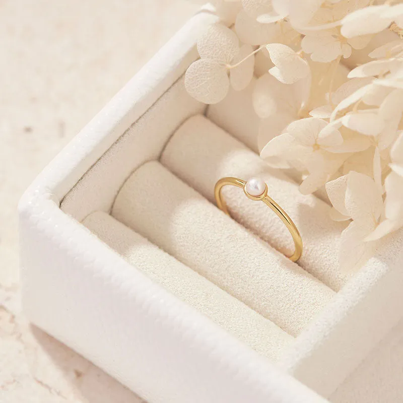 DELICATE PEARL RING