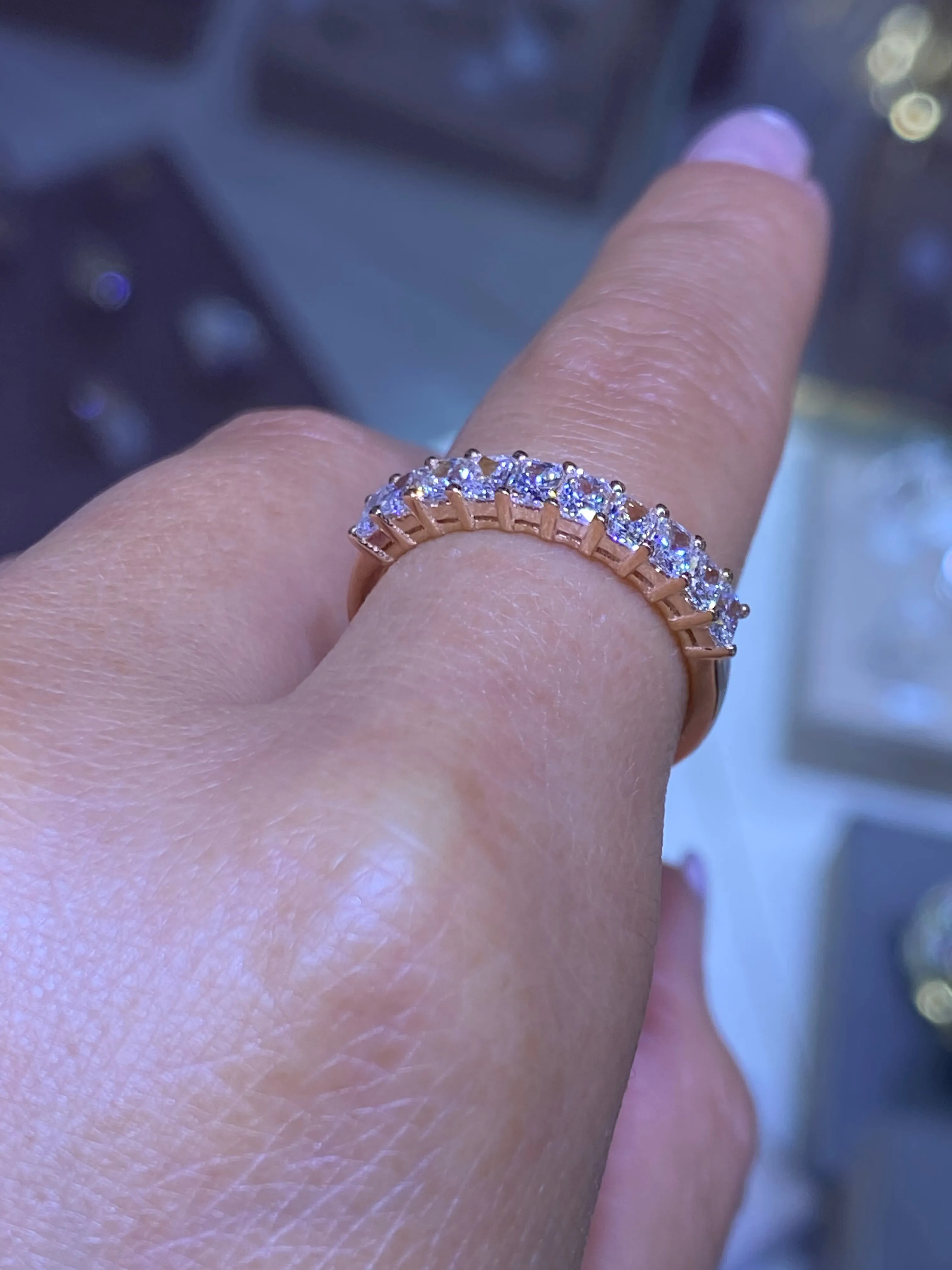Diamond Radiant Halfway Band