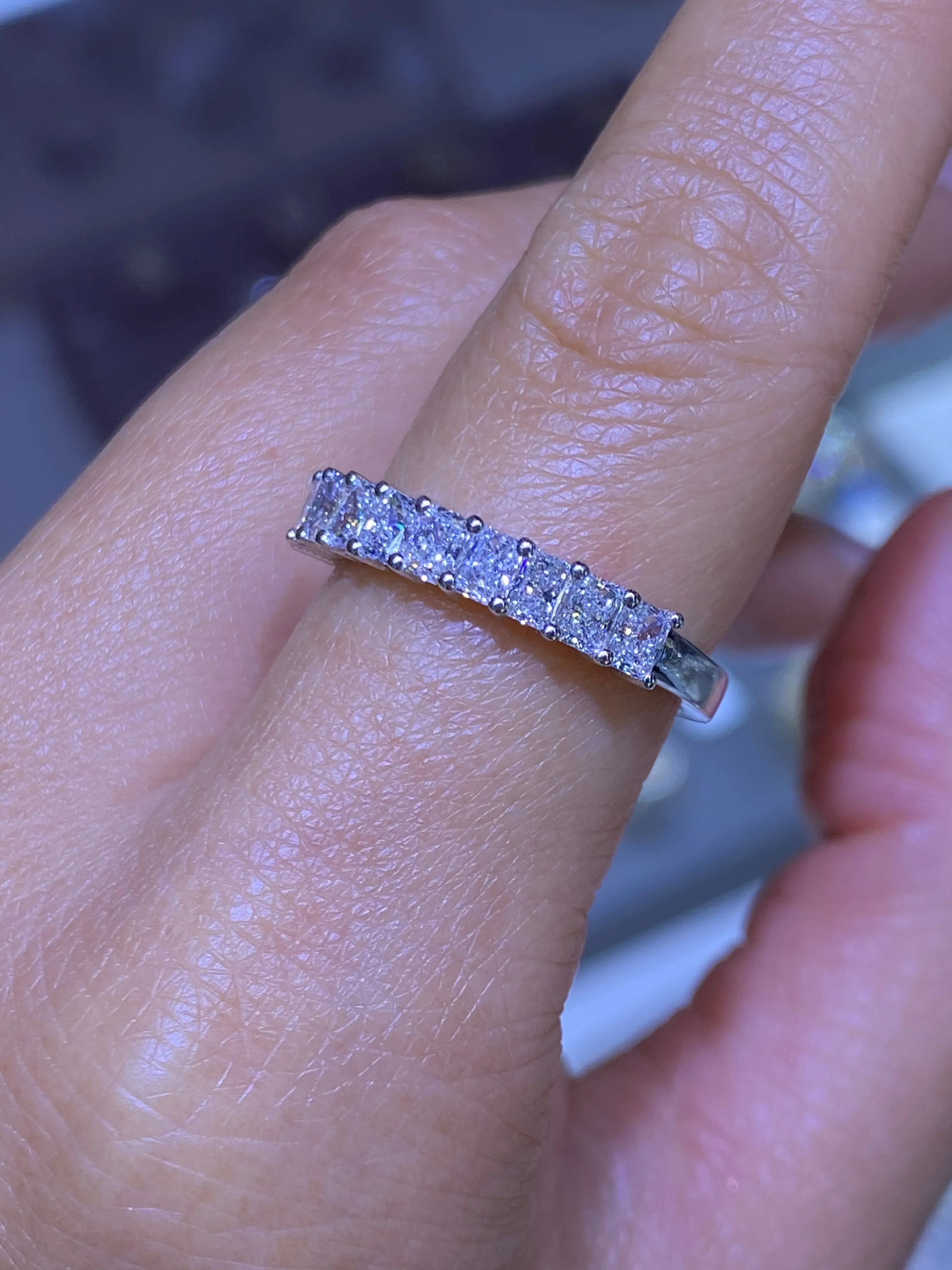 Diamond Radiant Halfway Band
