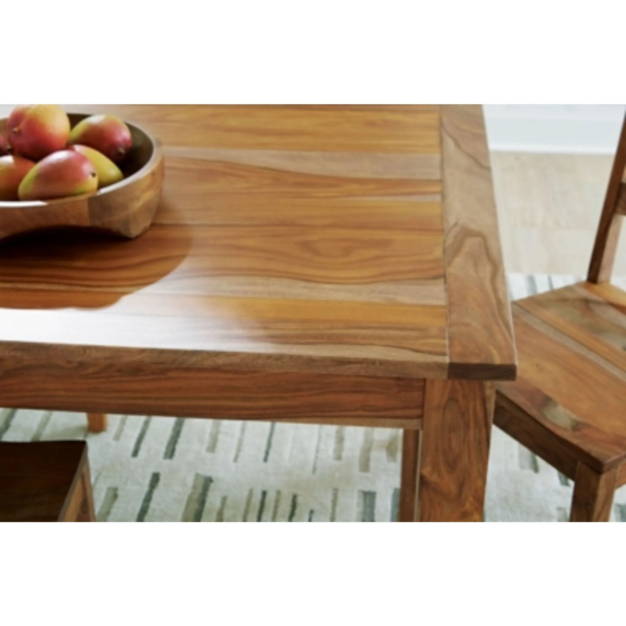 Dressonni Dining Set