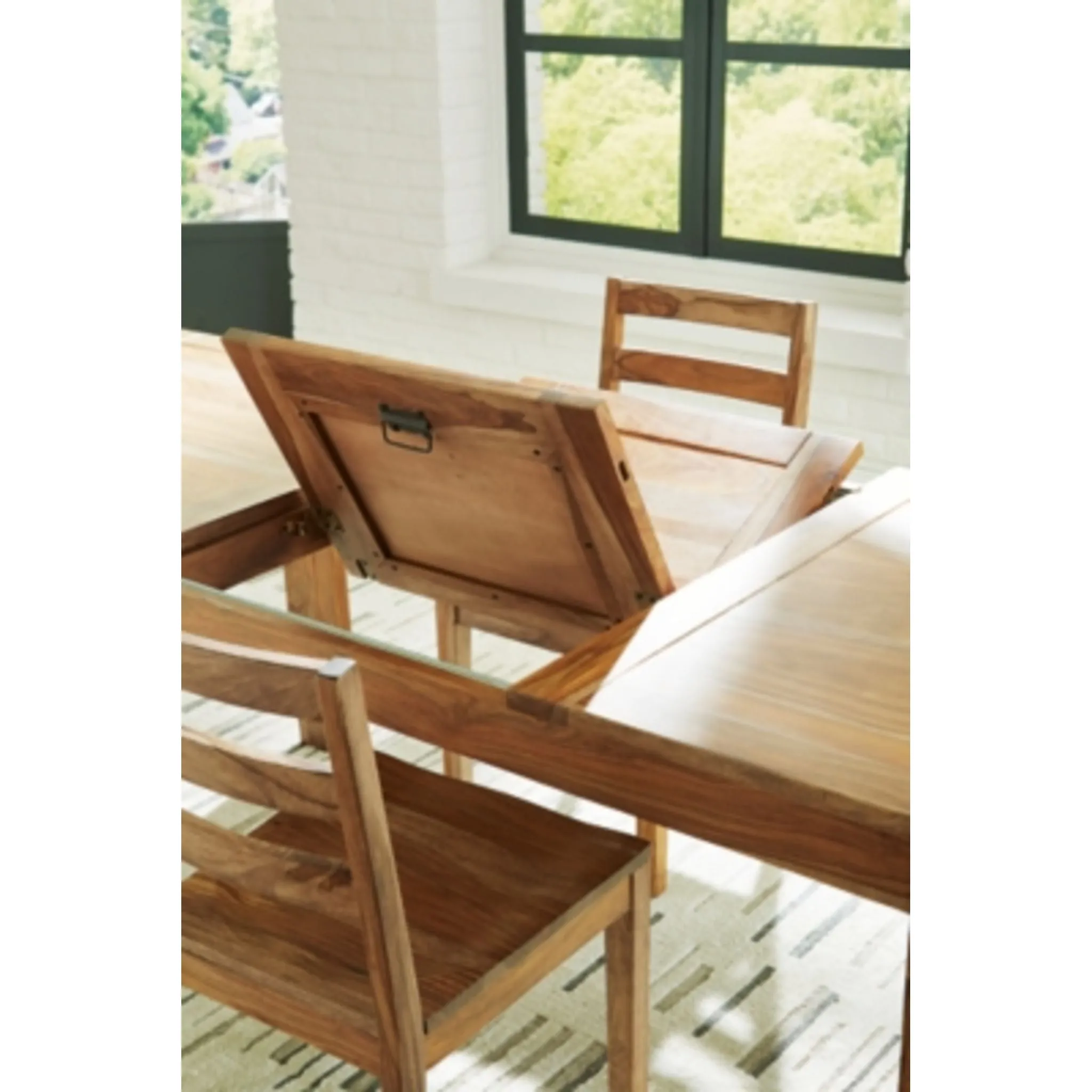 Dressonni Dining Set