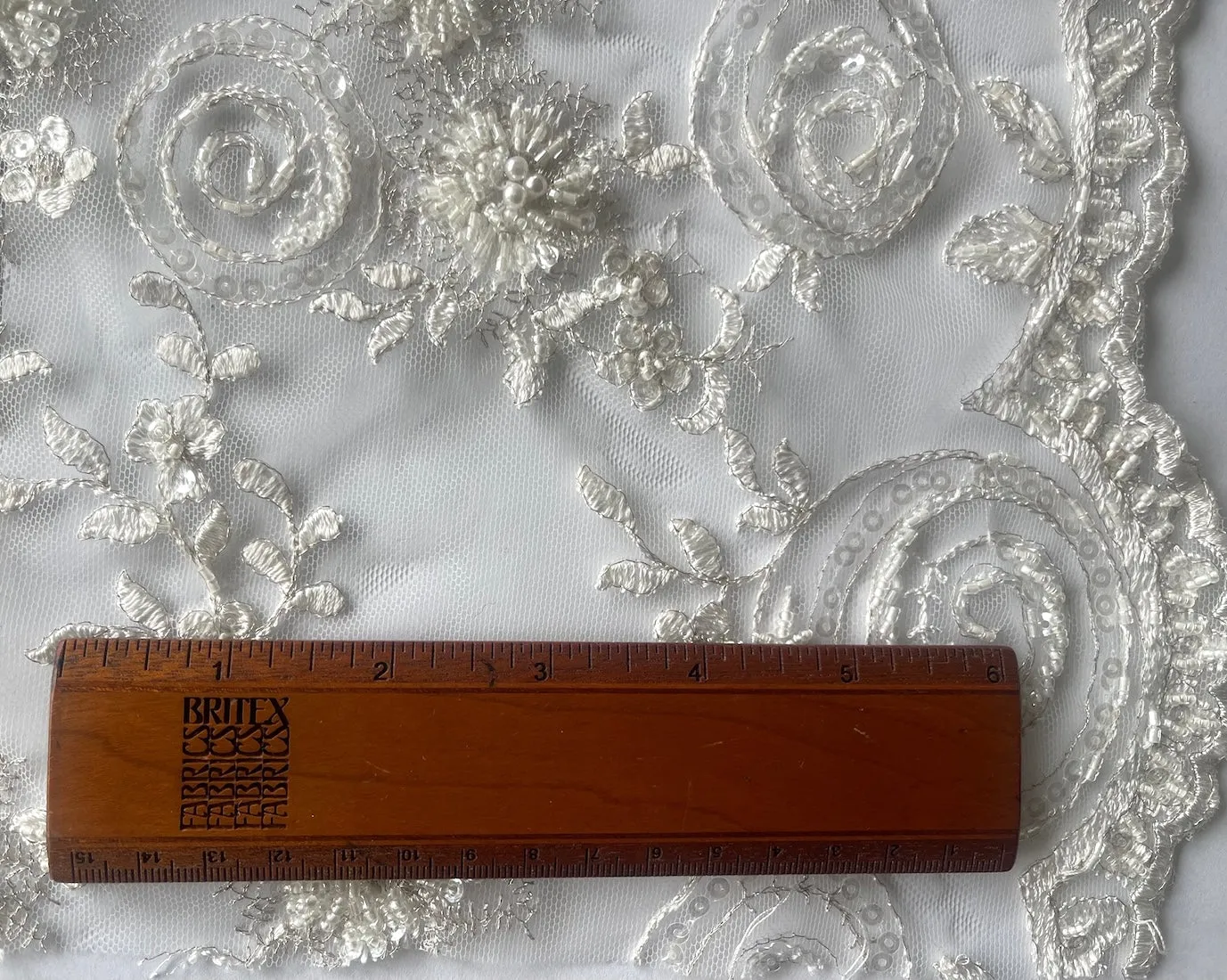 Elegant Silver & Off-White Scalloped Embroidered Mesh (Made in Korea)