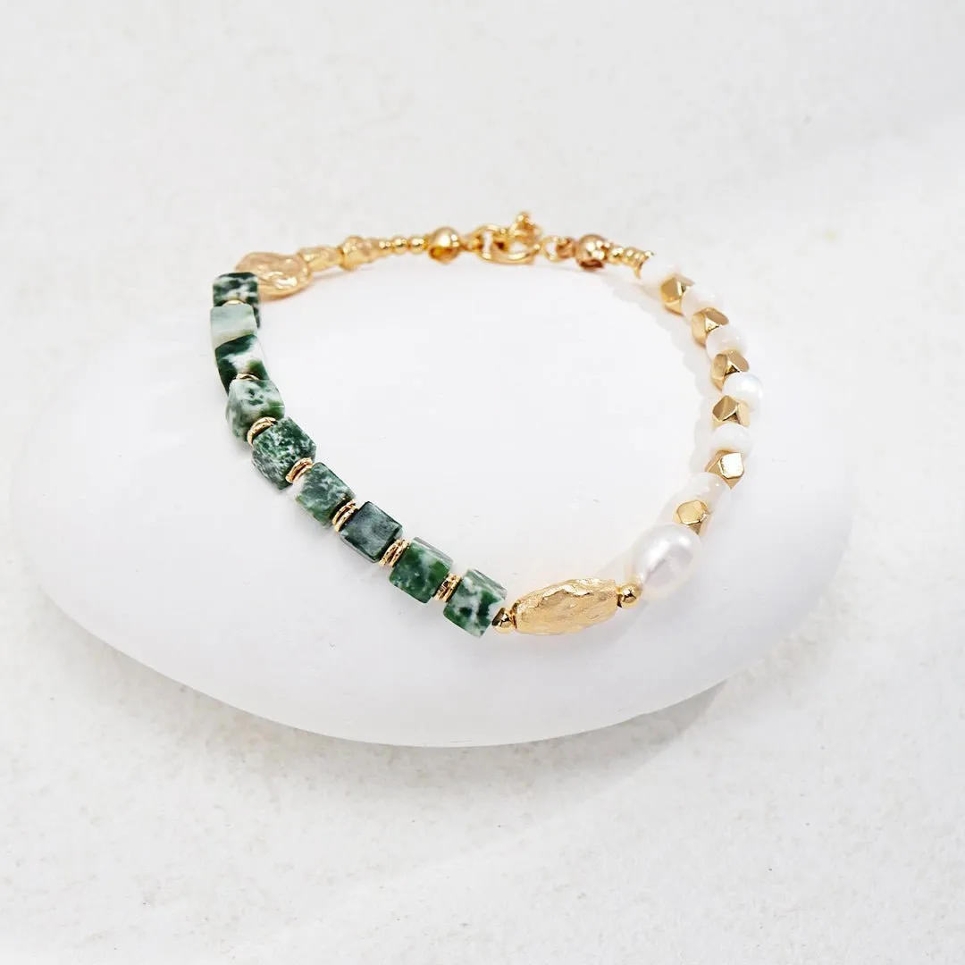 Emerald Green Gemstone and Pearl Bracelet