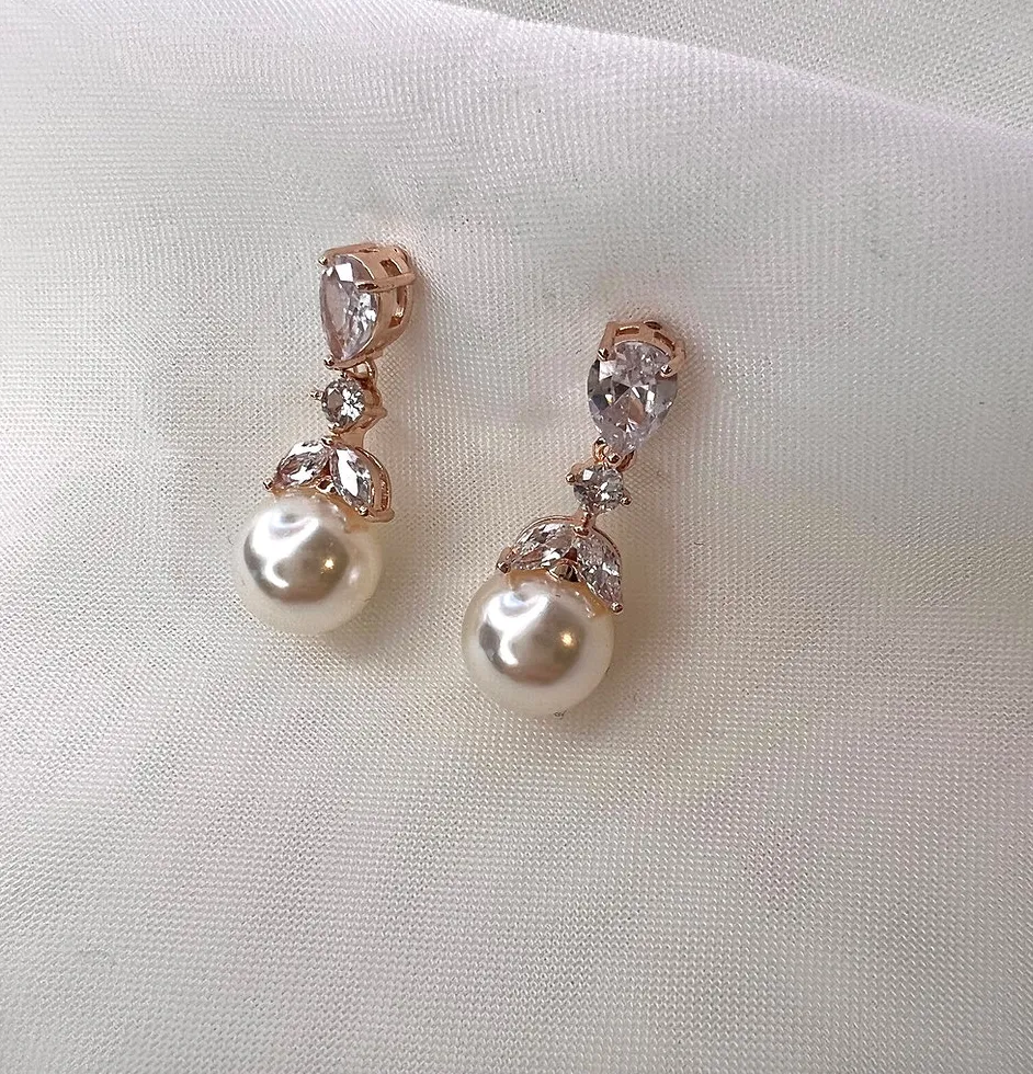 Enya - Silver Pearl Earring