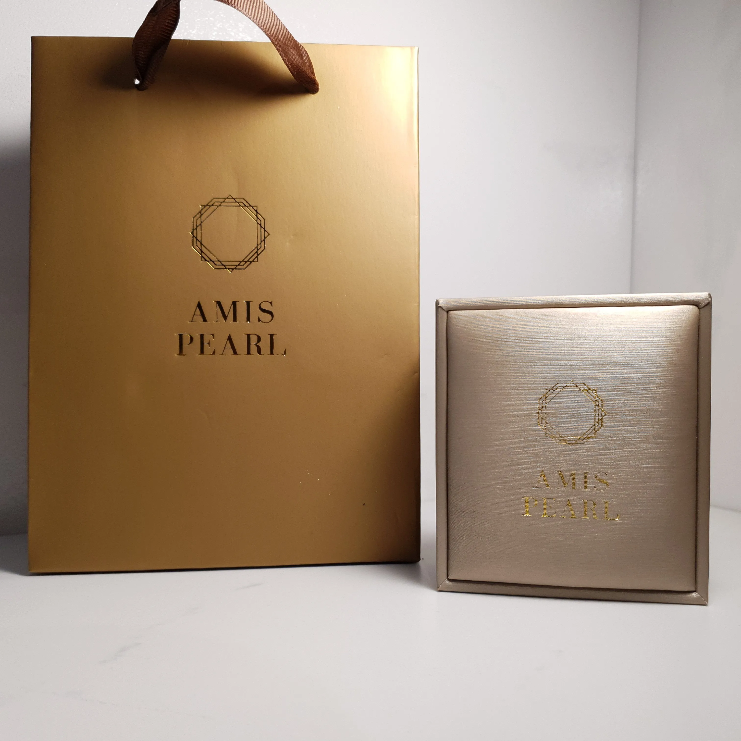 French Tahitian Baroque Pearl, 18k Yellow Gold Jewellery