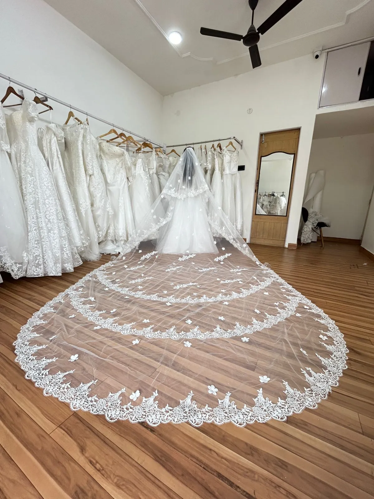 GownLink Long Cascading Bridal 5mtr Veil with Comb for Christian & Catholic Weddings GLJAV06654