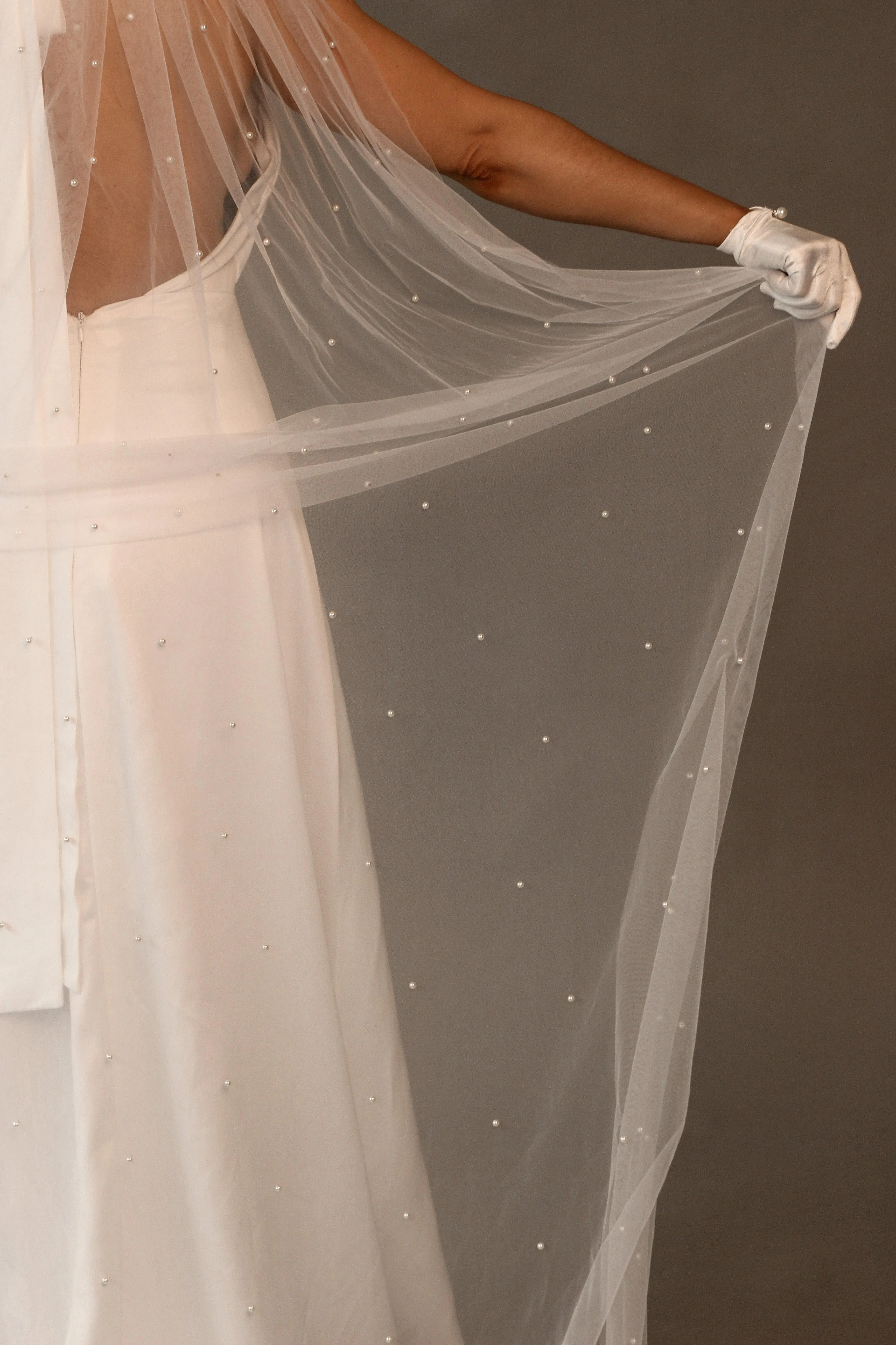 Luxury Pearl Wedding Veil