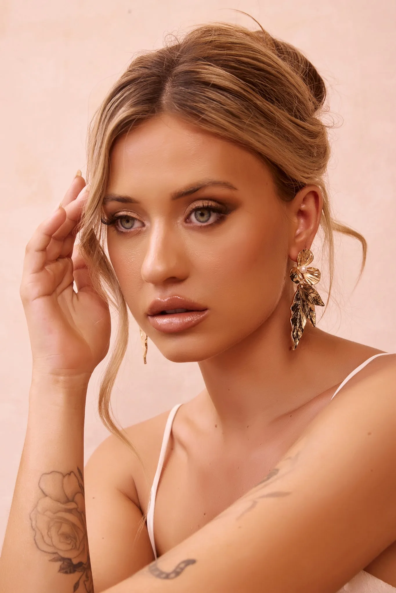Maxamillion Earrings - Gold