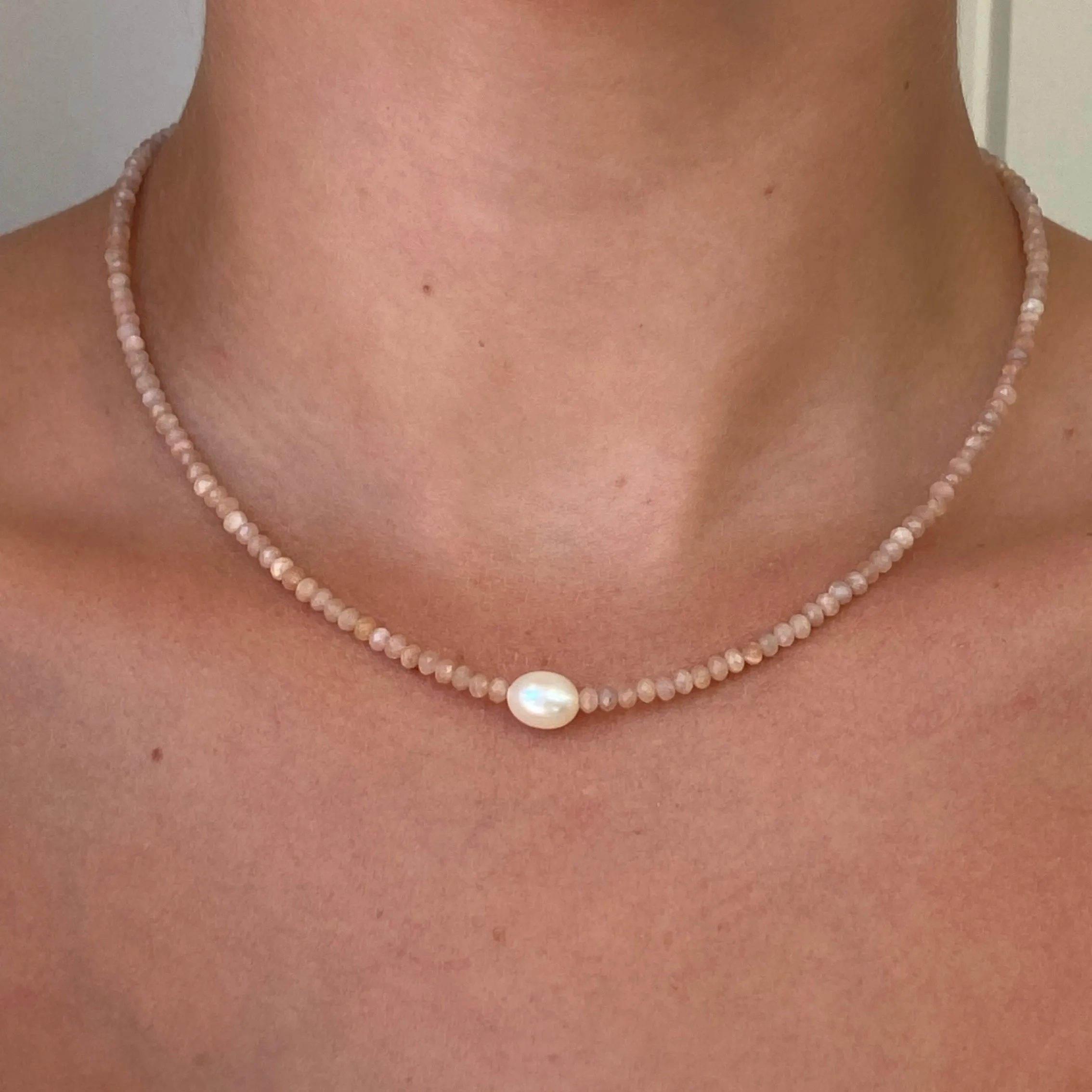 Moonstone Keshi Pearl Necklace Gold