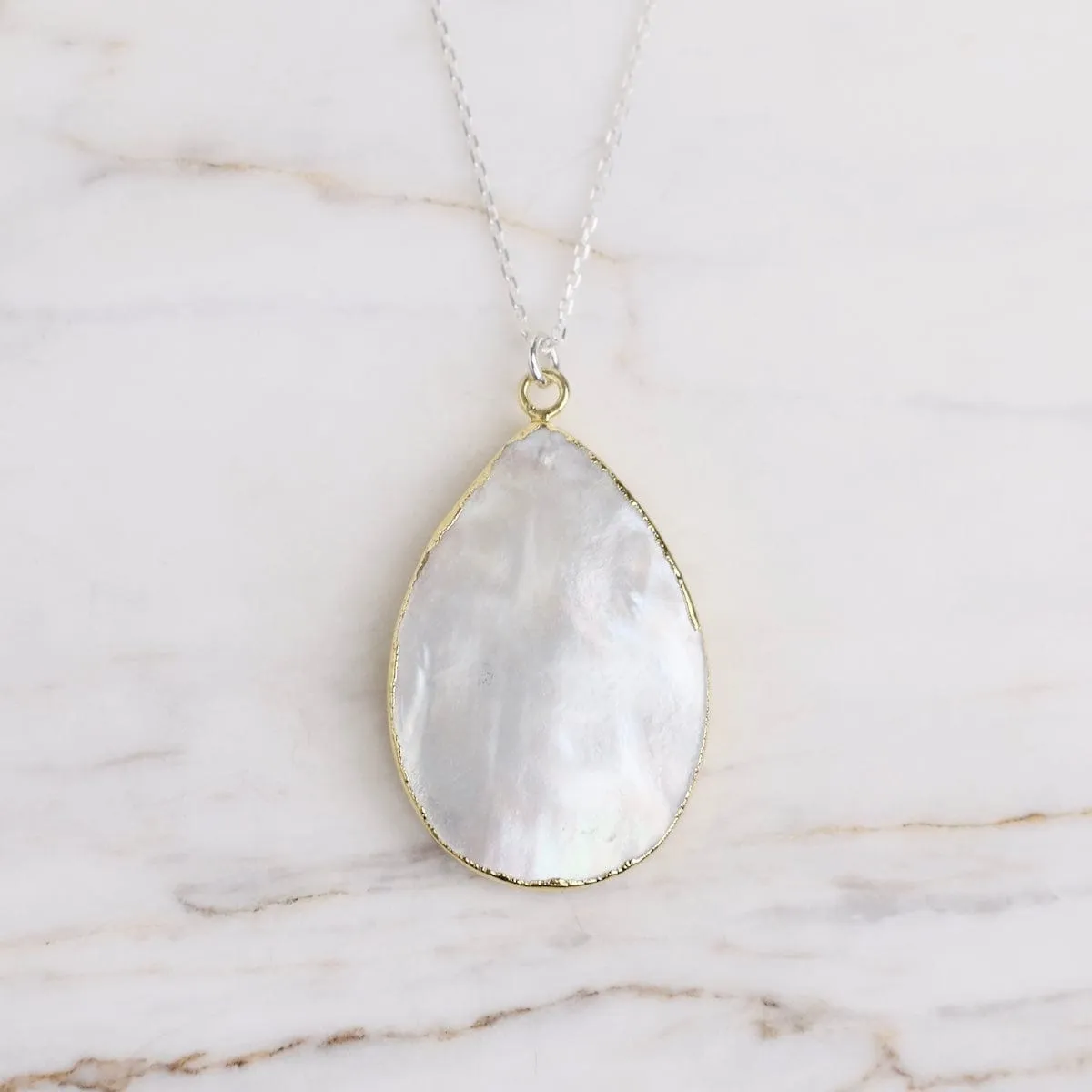 Mother of Pearl Teardrop Pendant Necklace