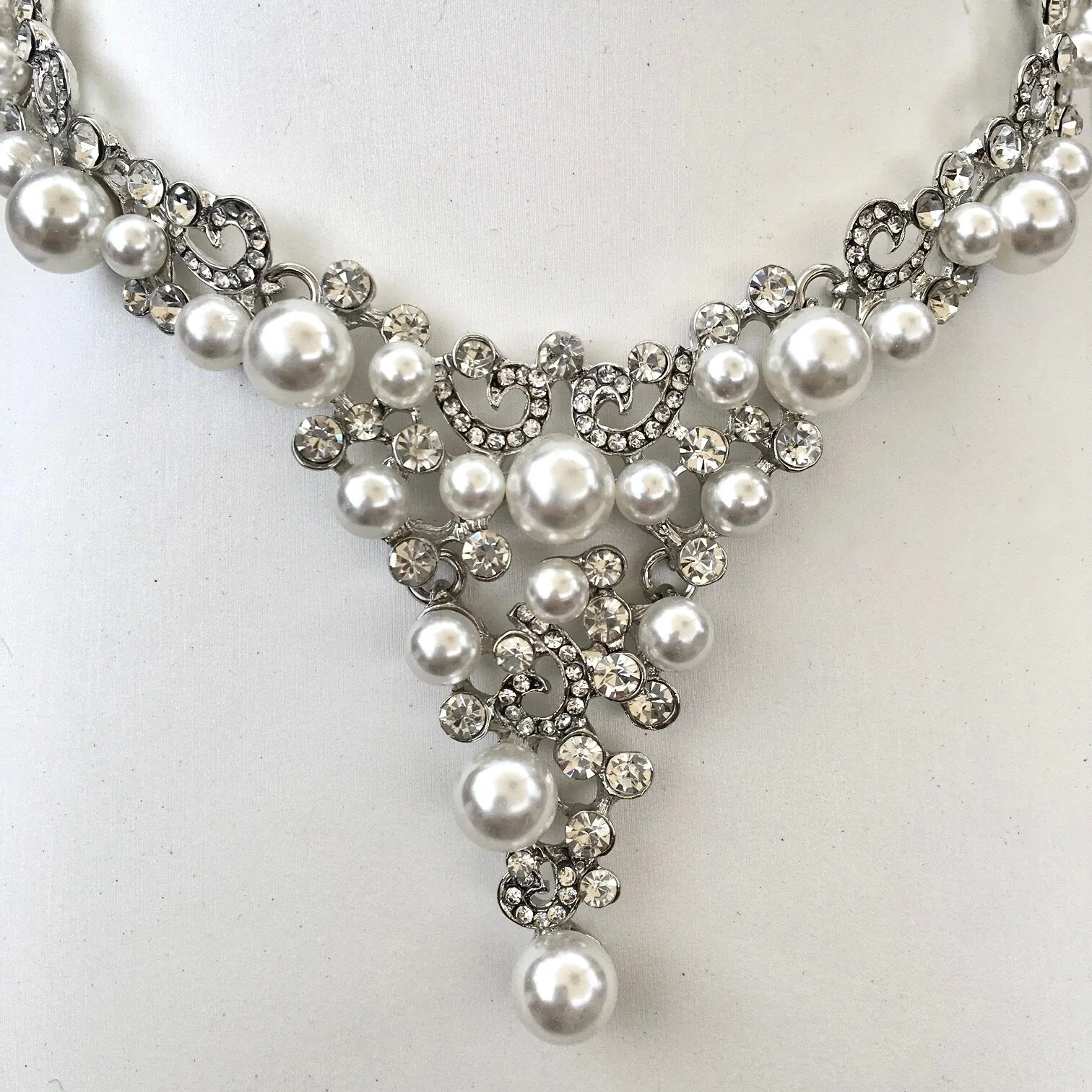 "Naomi" - Pearl and Crystal Bridal Jewelry Set With Tiara