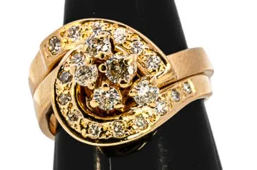 "Sustainable Elegance: Pre-Loved 18ct Yellow Gold & Diamond Bridal Set"
