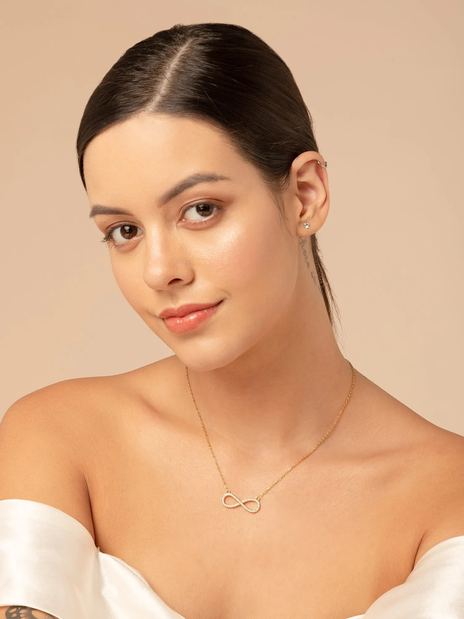 Stylish Infinity Necklace