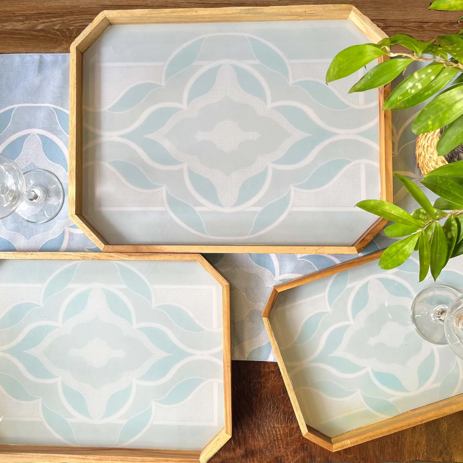 Subtle Grunge Wooden Tray Set