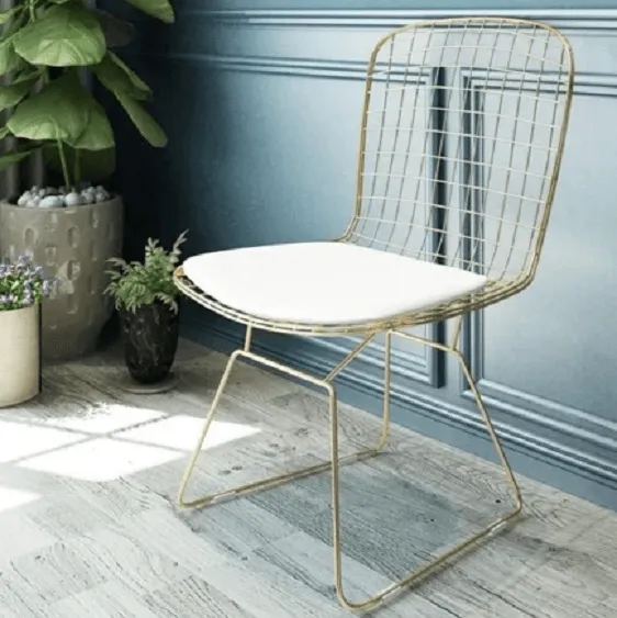 Var - Simple Modern Iron Frame Chair