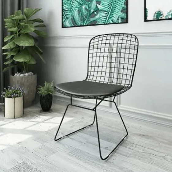 Var - Simple Modern Iron Frame Chair